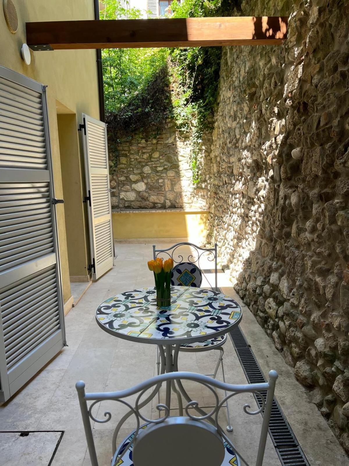 Charme In Centro With Private Parking Apartment Ascoli Piceno Exterior photo